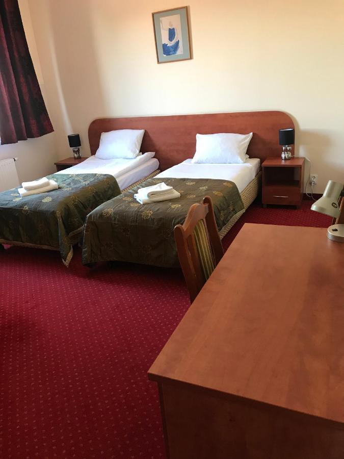 Motel Pintal Ґожув-Велькопольський Екстер'єр фото