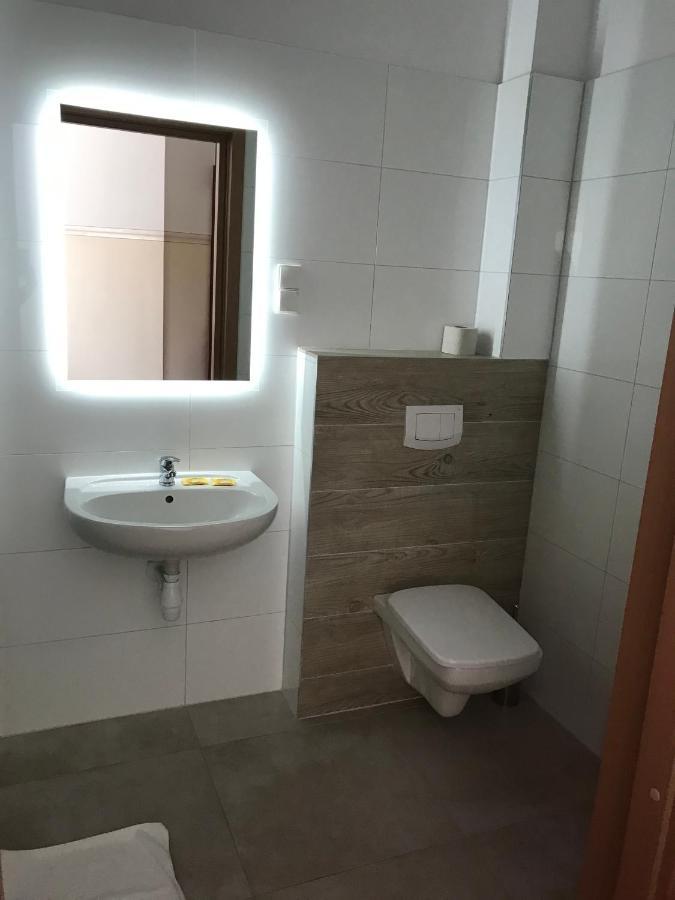 Motel Pintal Ґожув-Велькопольський Екстер'єр фото
